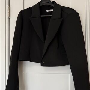 Good American Black Cropped Tailored Blazer